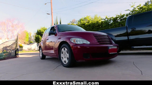 Babe gets her license through lovemaking with examiner