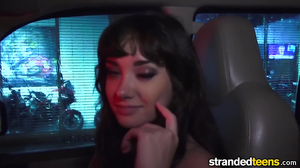 Lady gave pussy to stranger for taking her home