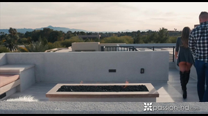 Gal gets awesome New Year's screwing from male